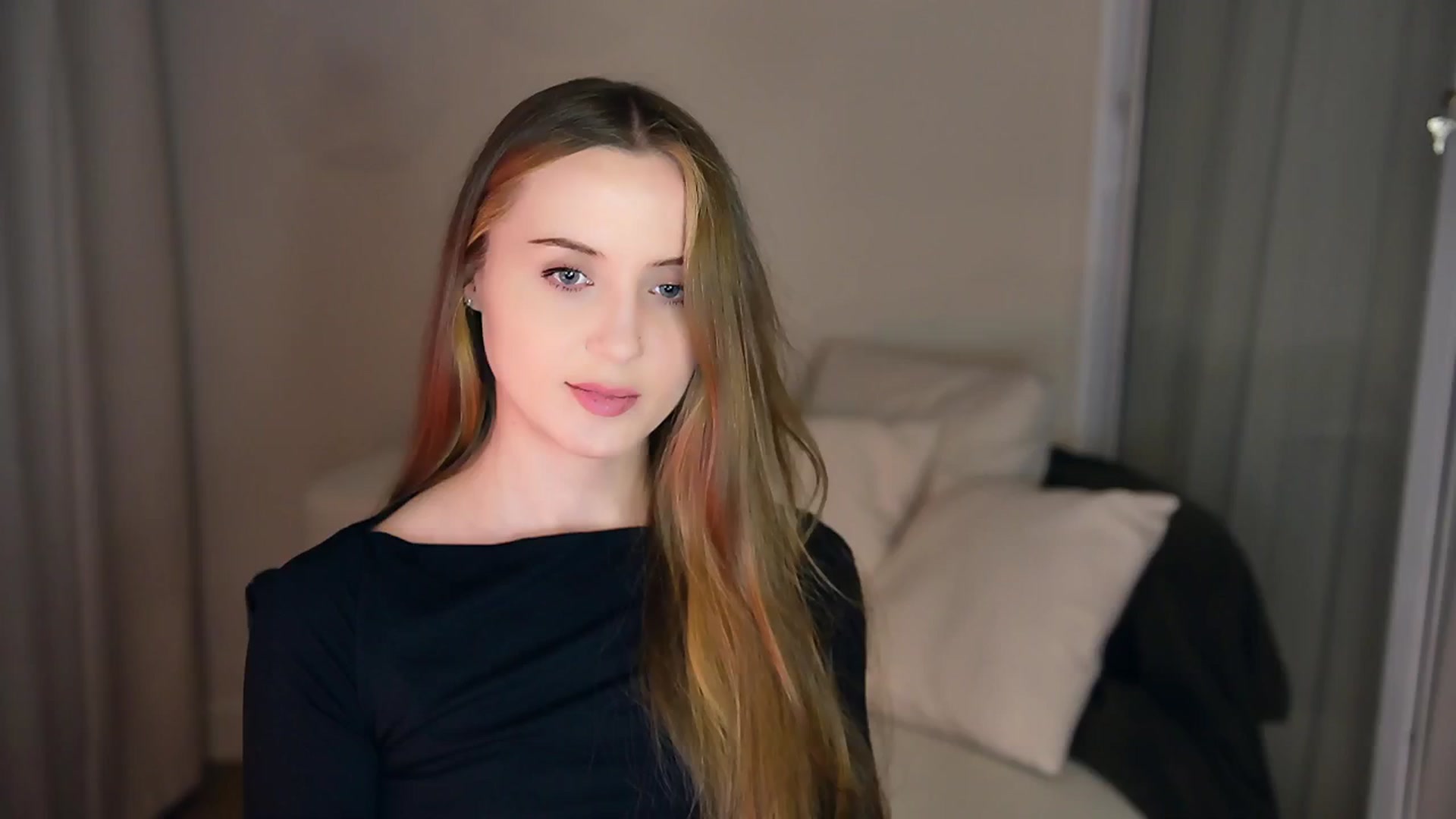 Gallery image thumbnail from Innocent_Soul's myfreecams stream on, 05/03/2025, 18:04 image 3 of 20