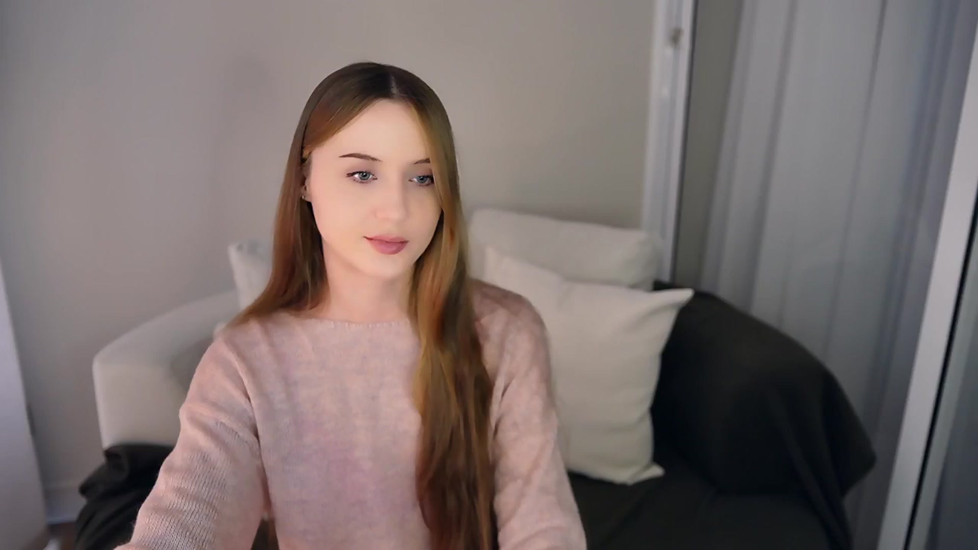 Gallery image thumbnail from Innocent_Soul's myfreecams stream on, 05/06/2025, 14:23 image 1 of 20