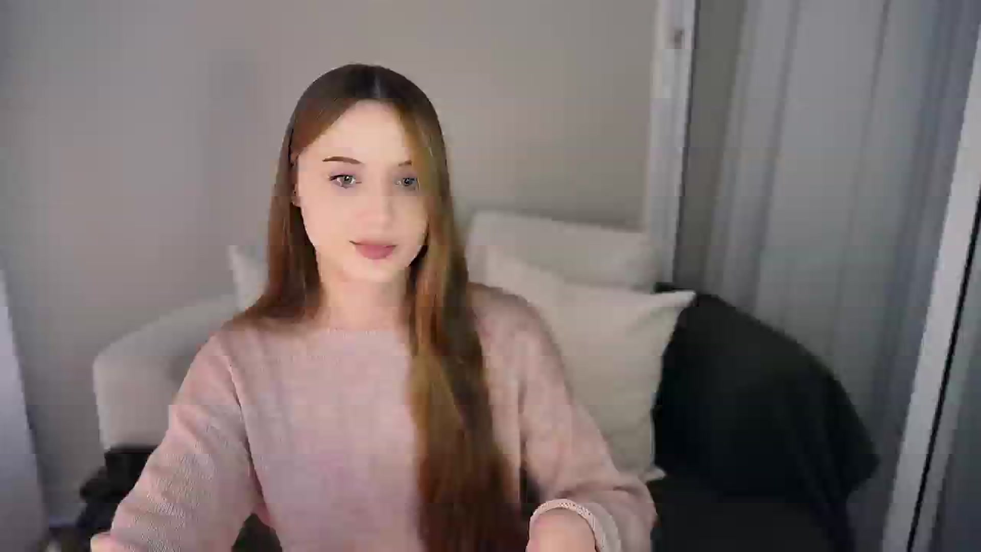 Gallery image thumbnail from Innocent_Soul's myfreecams stream on, 05/06/2025, 14:23 image 20 of 20