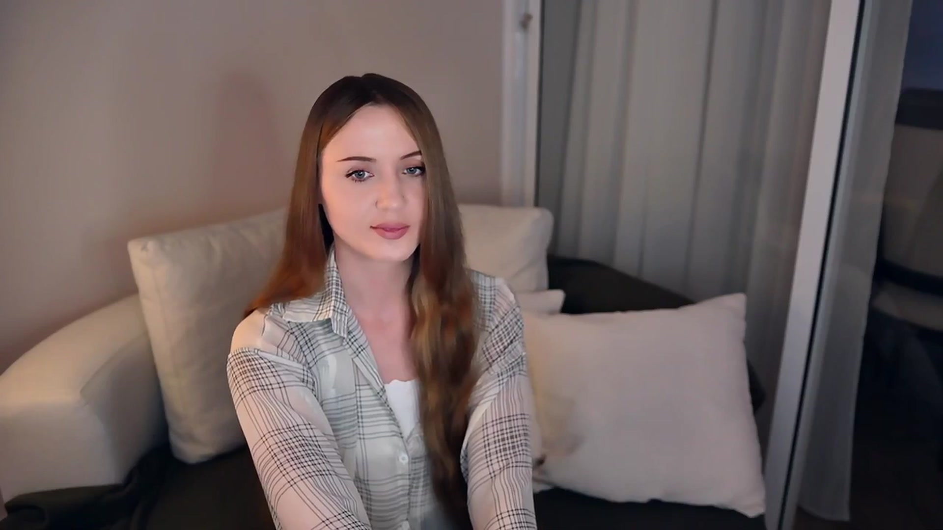 Gallery image thumbnail from Innocent_Soul's myfreecams stream on, 05/08/2025, 14:47 image 10 of 20