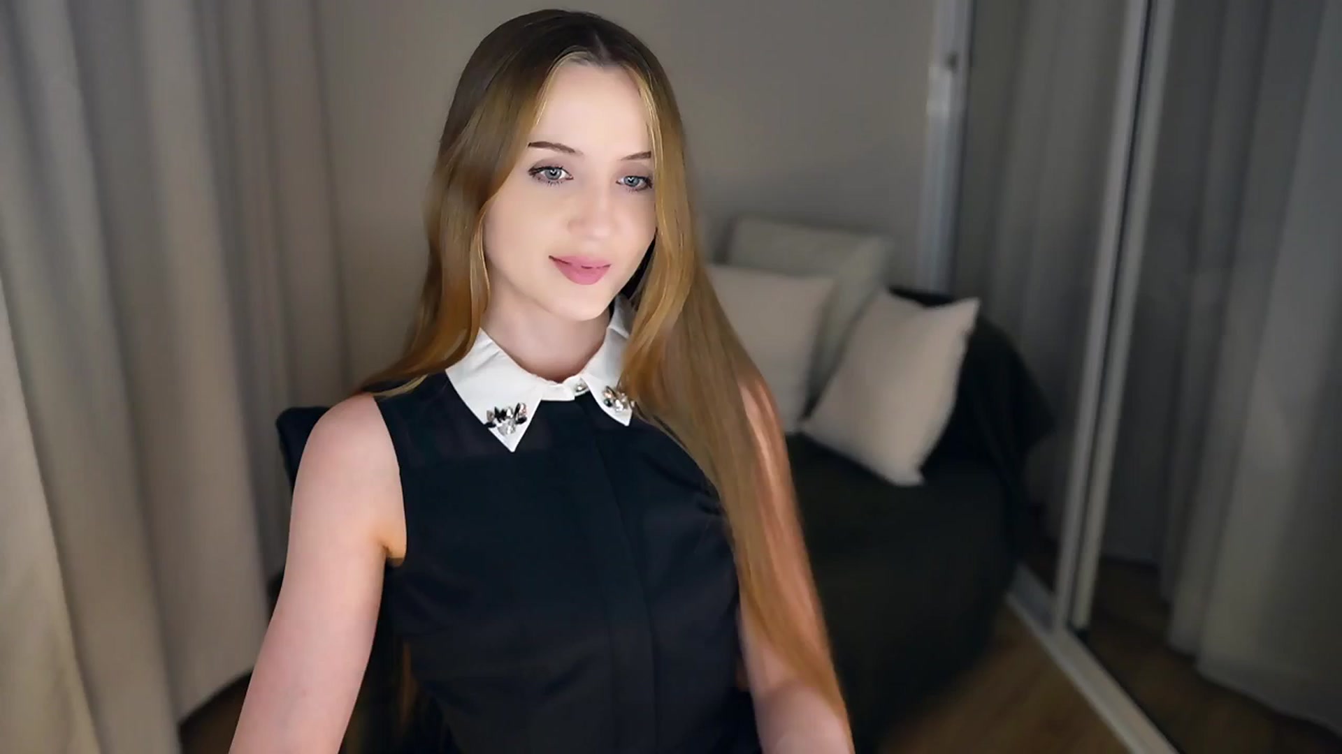 Gallery image thumbnail from Innocent_Soul's myfreecams stream on, 05/14/2025, 20:20 image 18 of 20