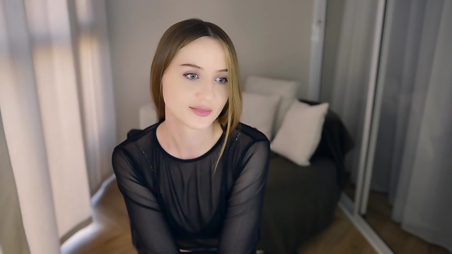 Gallery image thumbnail from Innocent_Soul's myfreecams stream on, 05/15/2025, 15:40 image 19 of 20