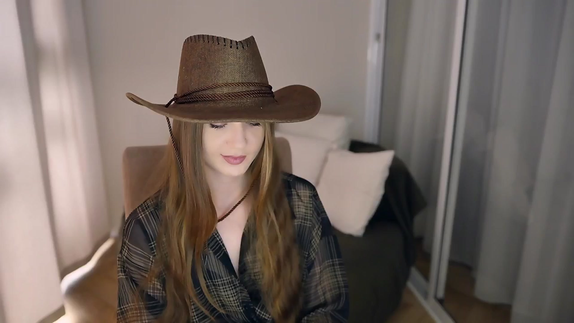 Gallery image thumbnail from Innocent_Soul's myfreecams stream on, 05/19/2025, 13:42 image 3 of 20