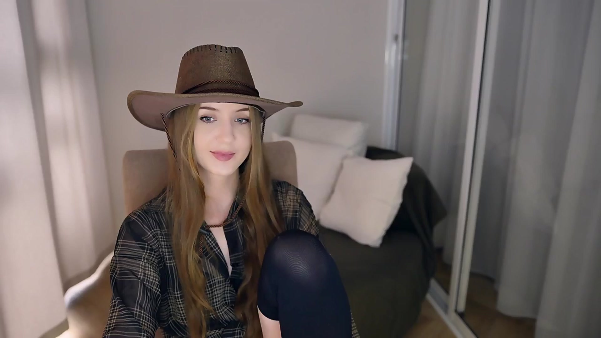 Gallery image thumbnail from Innocent_Soul's myfreecams stream on, 05/19/2025, 13:42 image 15 of 20
