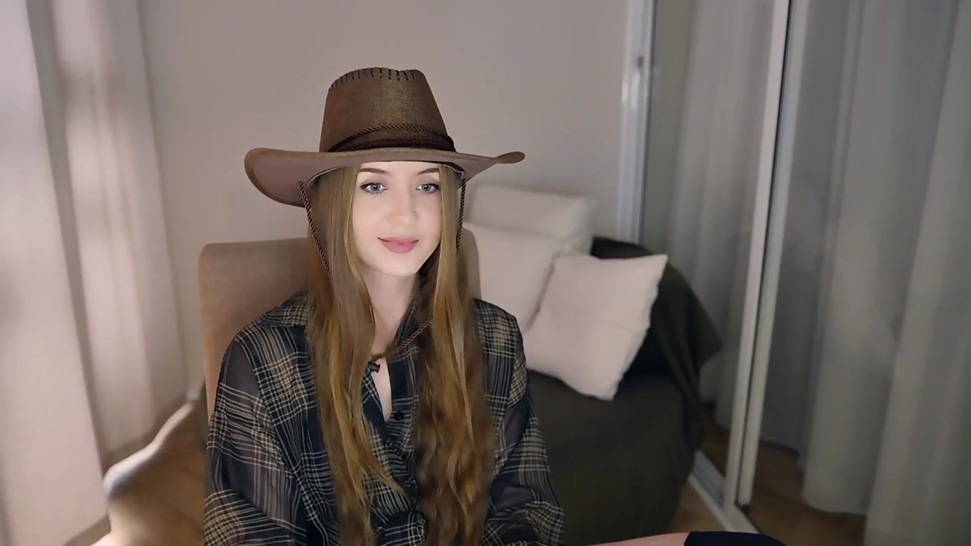 Gallery image thumbnail from Innocent_Soul's myfreecams stream on, 05/19/2025, 13:42 image 19 of 20