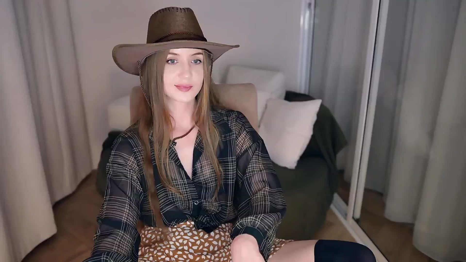 Gallery image thumbnail from Innocent_Soul's myfreecams stream on, 05/19/2025, 17:32 image 20 of 20