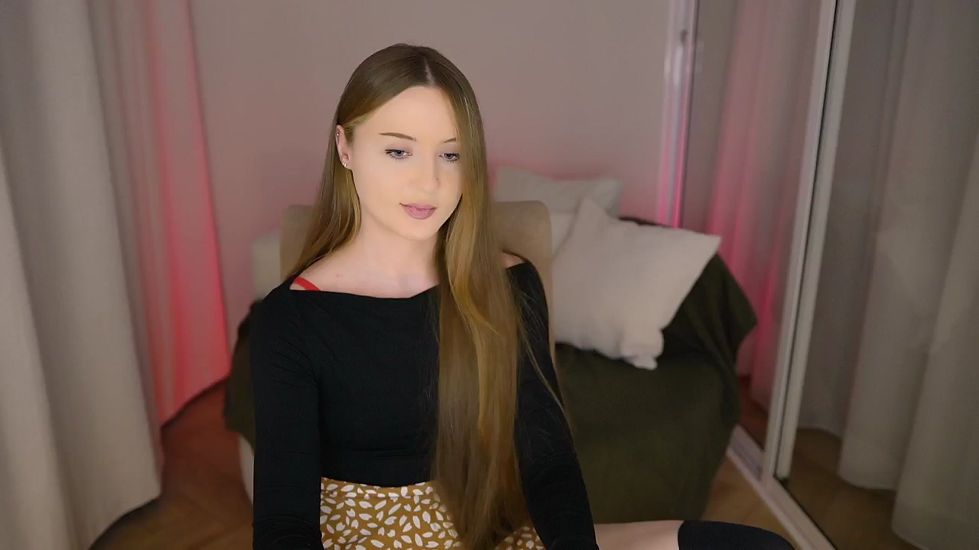 Gallery image thumbnail from Innocent_Soul's myfreecams stream on, 05/26/2025, 18:17 image 11 of 20