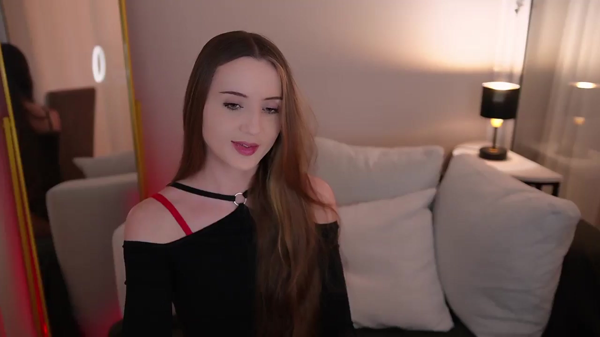 Gallery image thumbnail from Innocent_Soul's myfreecams stream on, 06/07/2025, 20:02 image 20 of 20