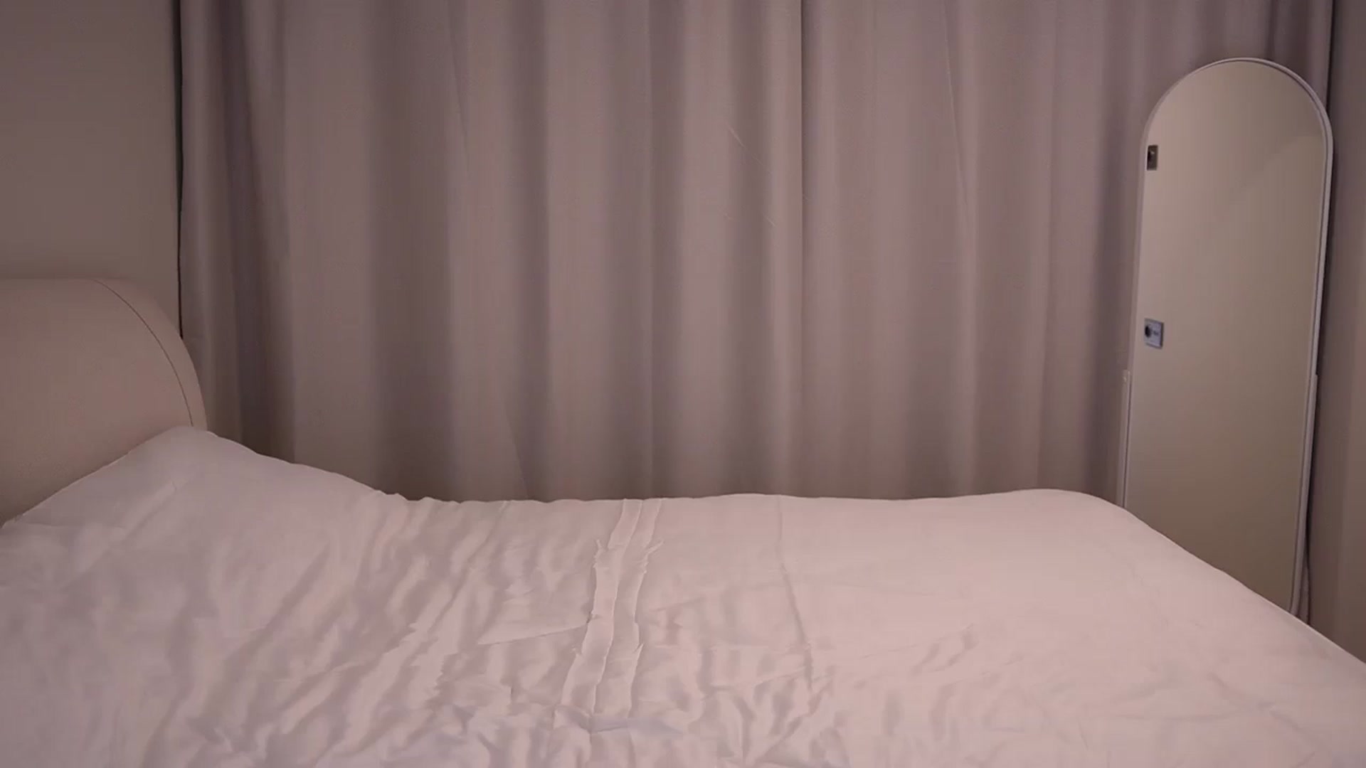 Gallery image thumbnail from Innocent_Soul's myfreecams stream on, 06/07/2025, 23:56 image 18 of 20