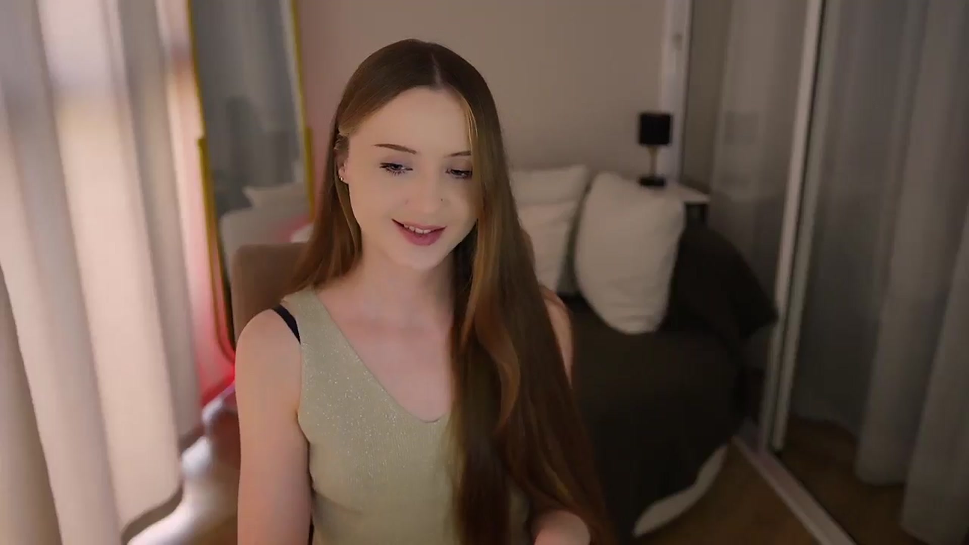 Gallery image thumbnail from Innocent_Soul's myfreecams stream on, 06/09/2025, 15:24 image 11 of 20