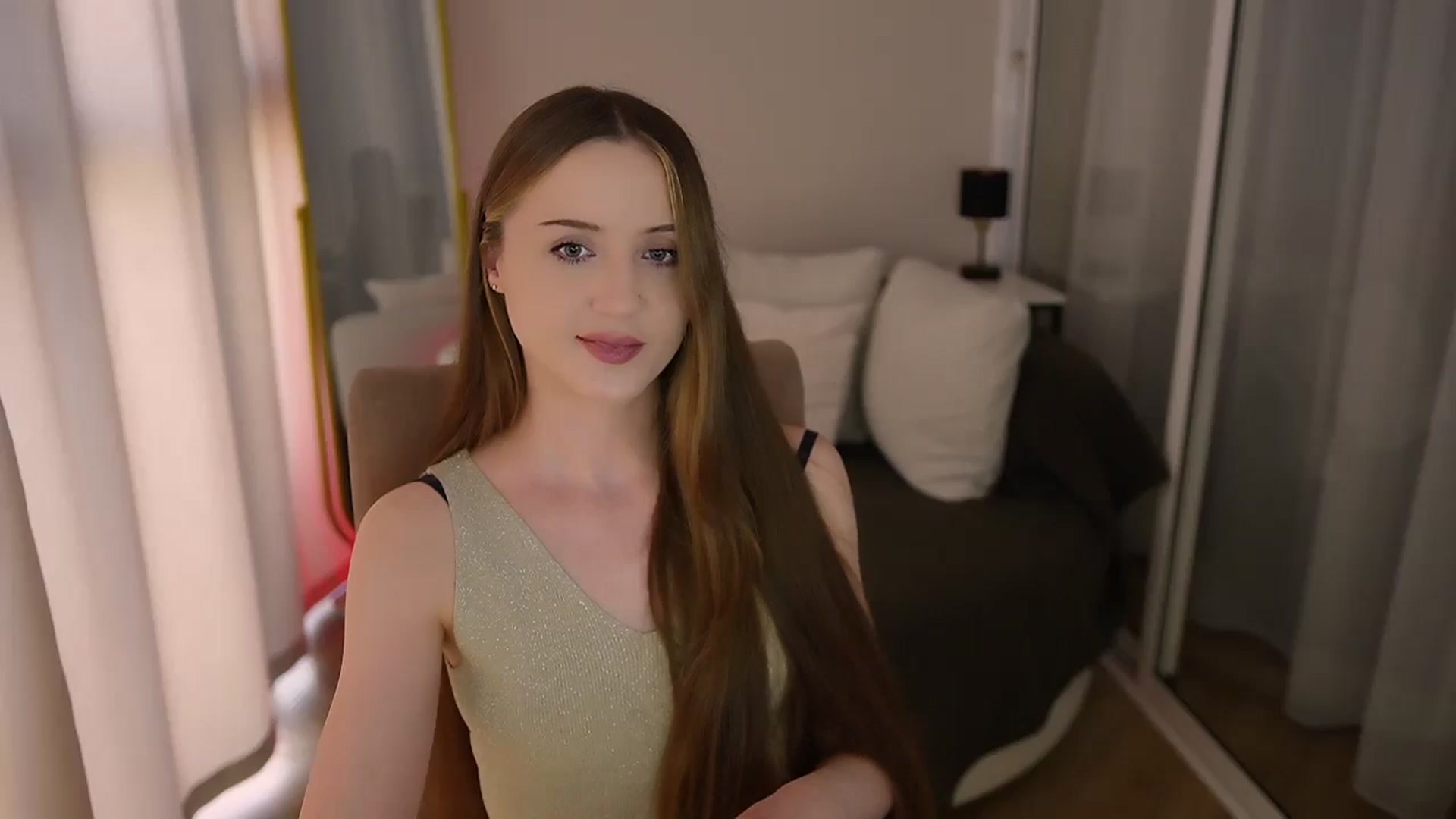 Gallery image thumbnail from Innocent_Soul's myfreecams stream on, 06/09/2025, 15:24 image 8 of 20