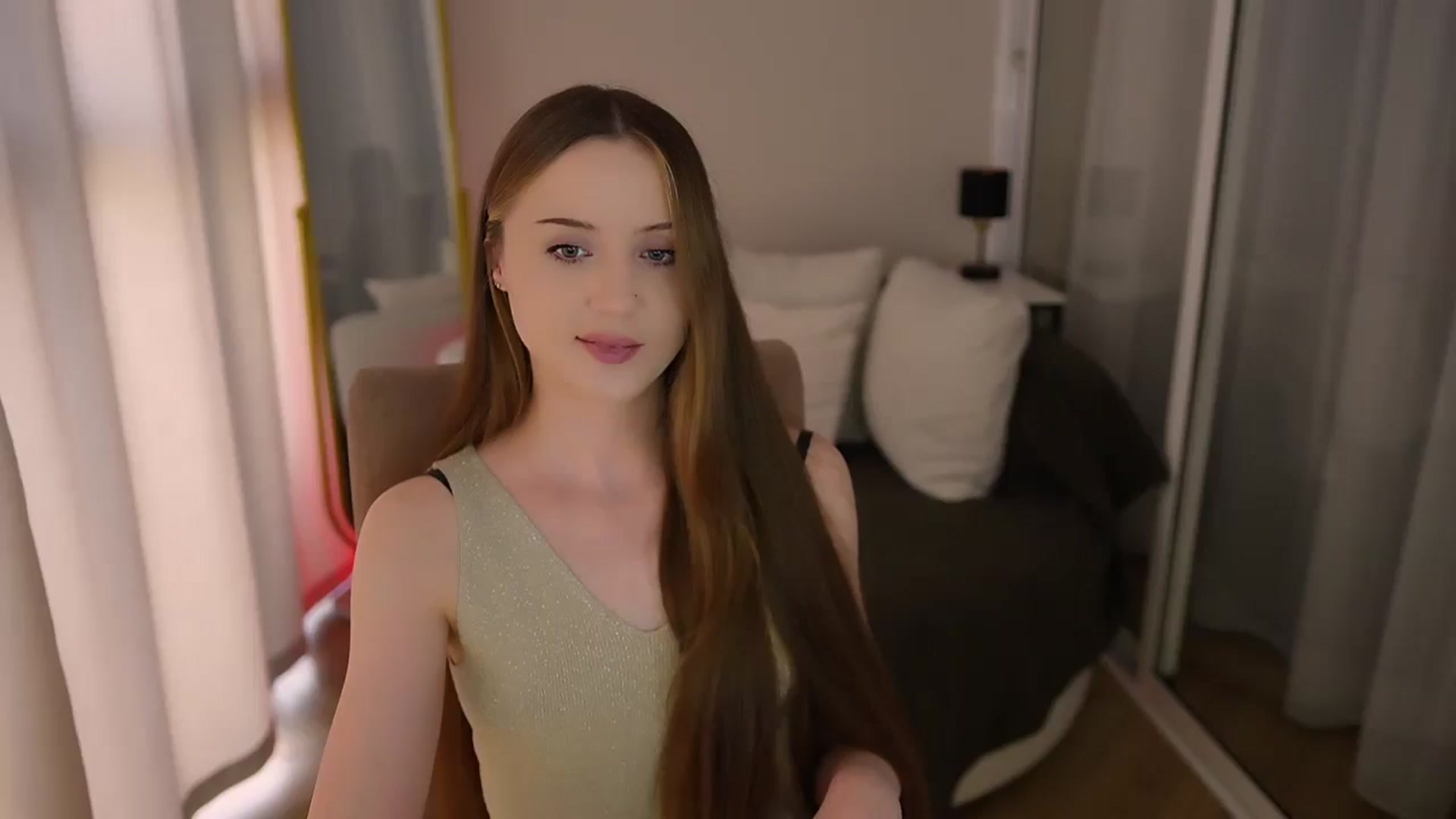 Gallery image thumbnail from Innocent_Soul's myfreecams stream on, 06/09/2025, 15:24 image 7 of 20