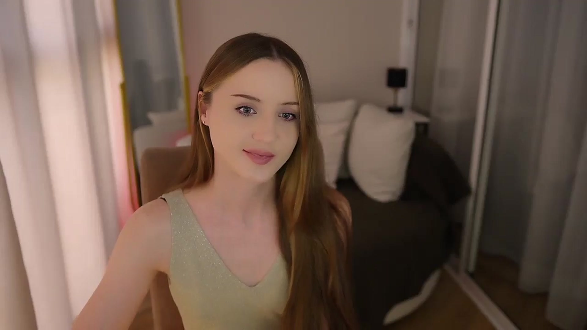 Gallery image thumbnail from Innocent_Soul's myfreecams stream on, 06/09/2025, 15:24 image 2 of 20