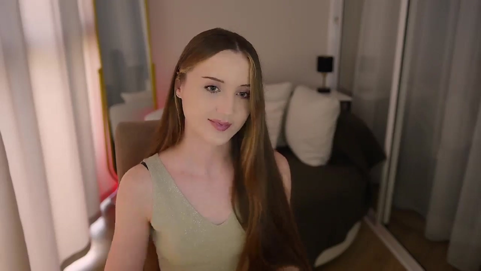 Gallery image thumbnail from Innocent_Soul's myfreecams stream on, 06/09/2025, 15:24 image 5 of 20