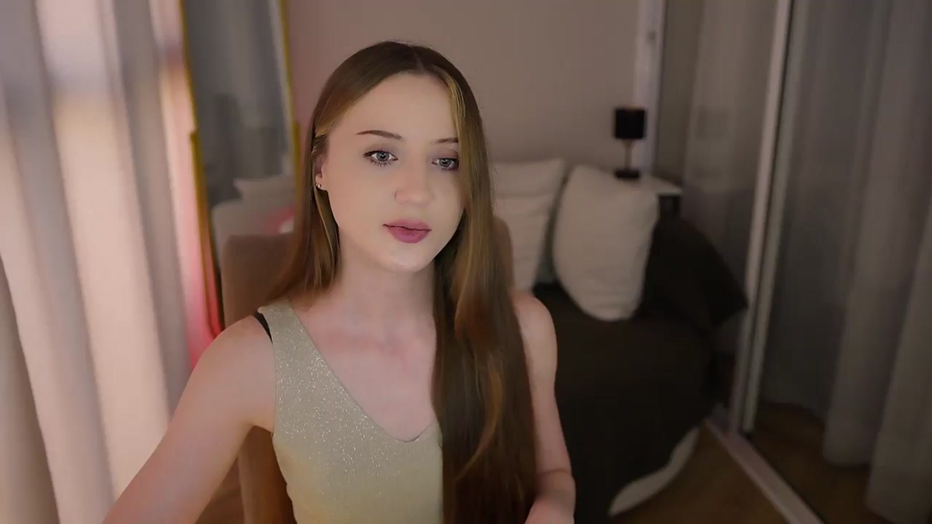 Gallery image thumbnail from Innocent_Soul's myfreecams stream on, 06/09/2025, 16:22 image 2 of 20