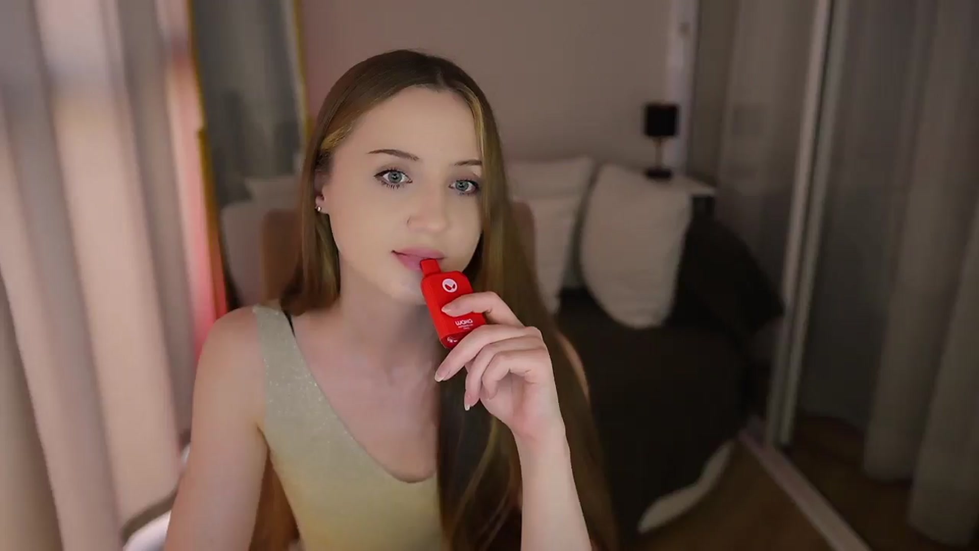 Gallery image thumbnail from Innocent_Soul's myfreecams stream on, 06/09/2025, 16:22 image 12 of 20