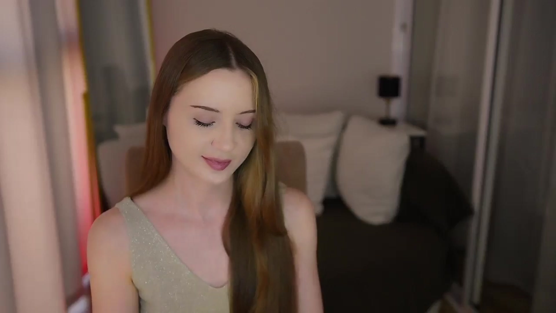 Gallery image thumbnail from Innocent_Soul's myfreecams stream on, 06/09/2025, 16:22 image 15 of 20