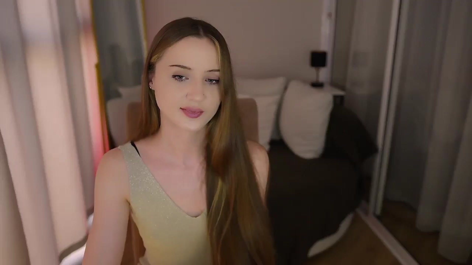 Gallery image thumbnail from Innocent_Soul's myfreecams stream on, 06/09/2025, 16:22 image 11 of 20