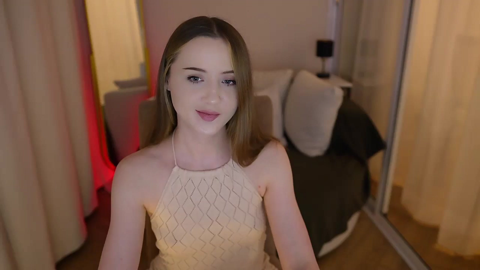 Gallery image thumbnail from Innocent_Soul's myfreecams stream on, 06/14/2025, 20:34 image 5 of 20
