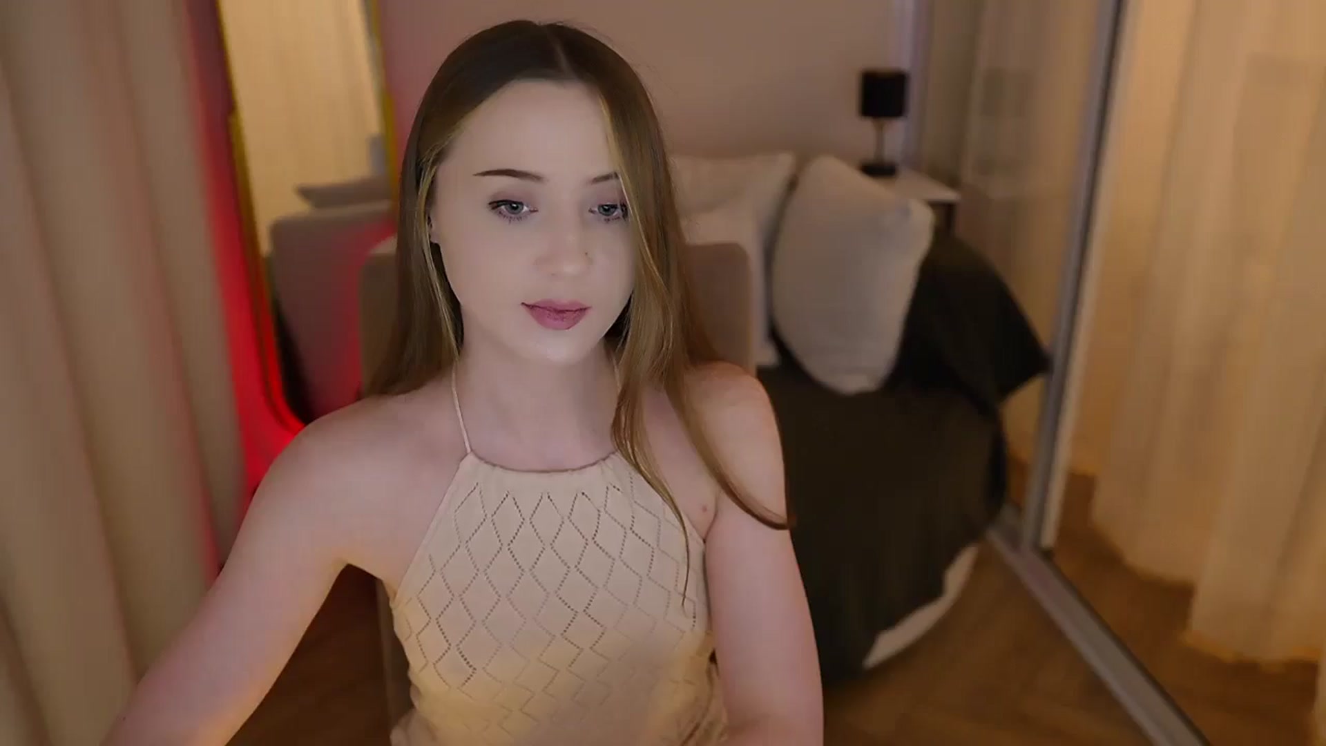 Gallery image thumbnail from Innocent_Soul's myfreecams stream on, 06/14/2025, 20:34 image 13 of 20