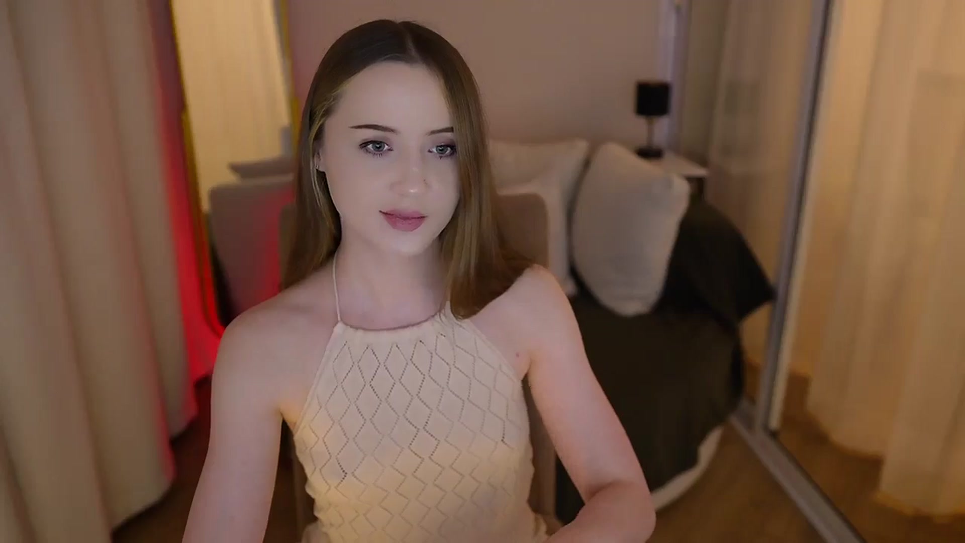 Gallery image thumbnail from Innocent_Soul's myfreecams stream on, 06/14/2025, 20:34 image 3 of 20