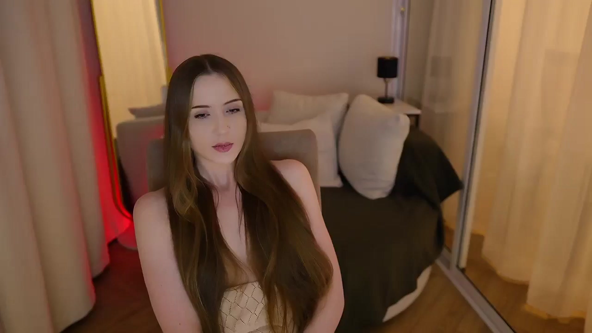 Gallery image thumbnail from Innocent_Soul's myfreecams stream on, 06/14/2025, 23:08 image 11 of 20