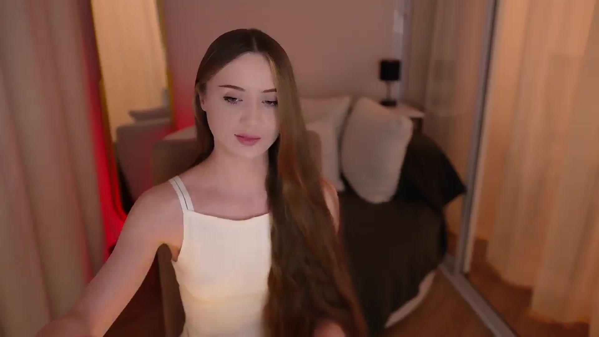 Gallery image thumbnail from Innocent_Soul's myfreecams stream on, 06/15/2025, 20:19 image 9 of 20