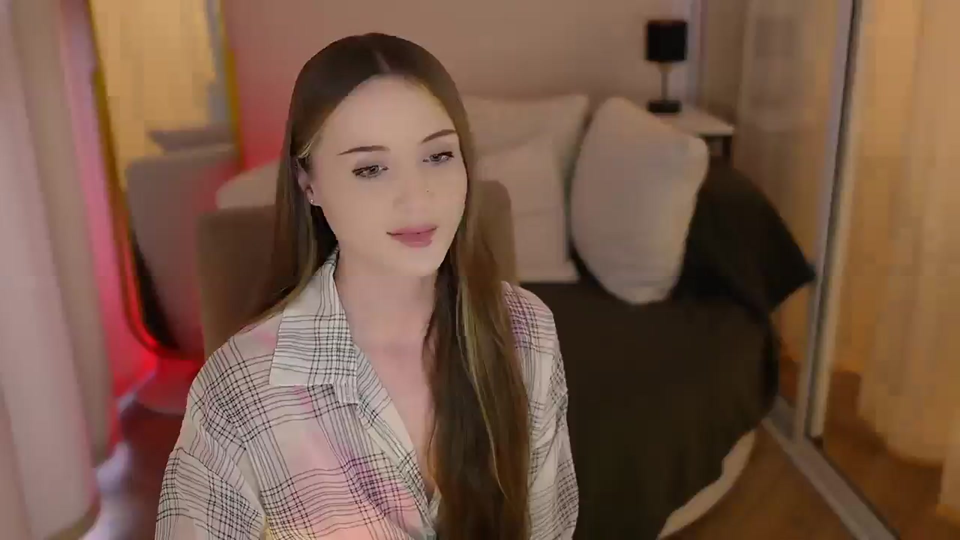 Gallery image thumbnail from Innocent_Soul's myfreecams stream on, 06/16/2025, 17:08 image 10 of 20