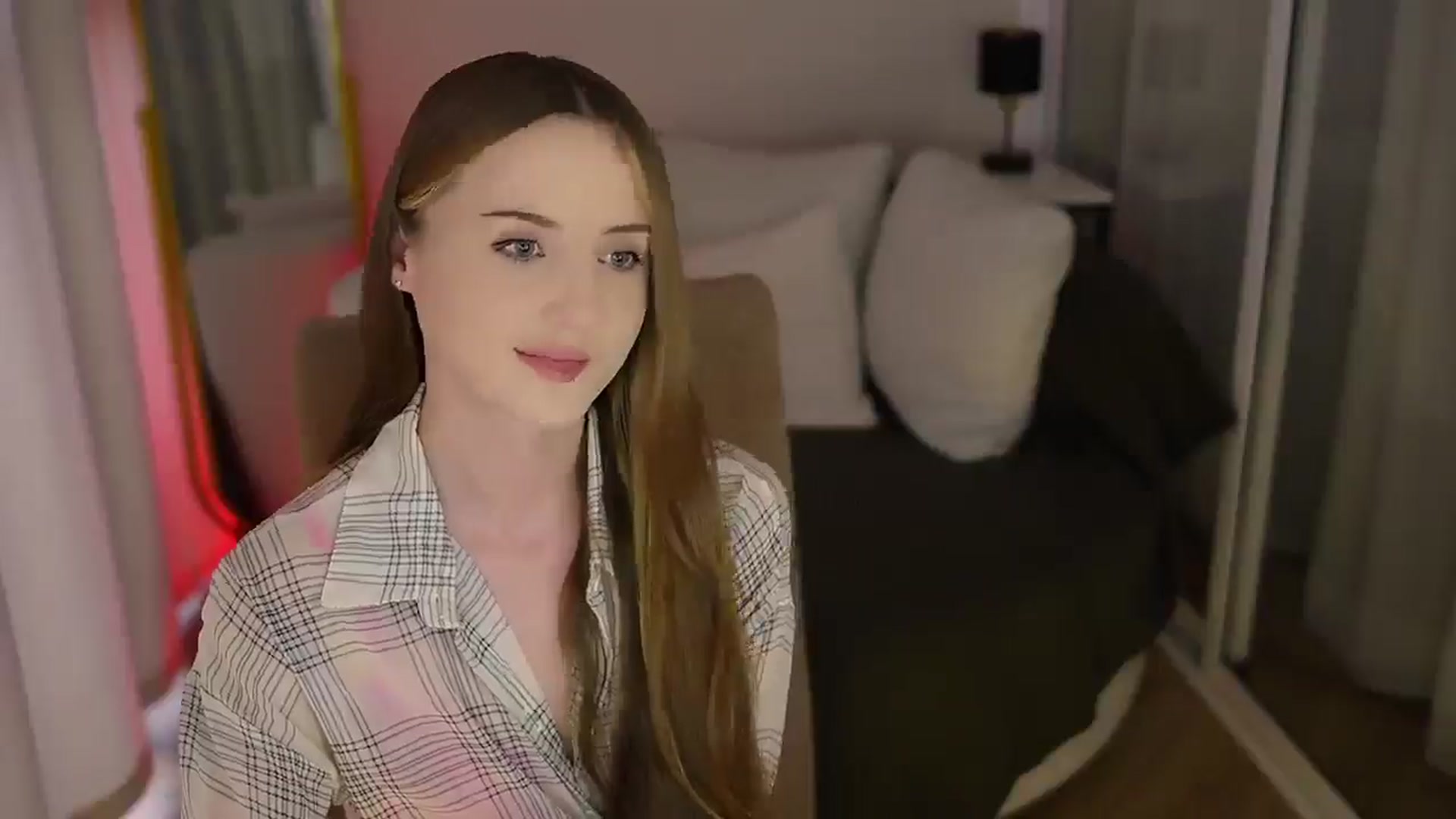 Gallery image thumbnail from Innocent_Soul's myfreecams stream on, 06/16/2025, 17:08 image 8 of 20