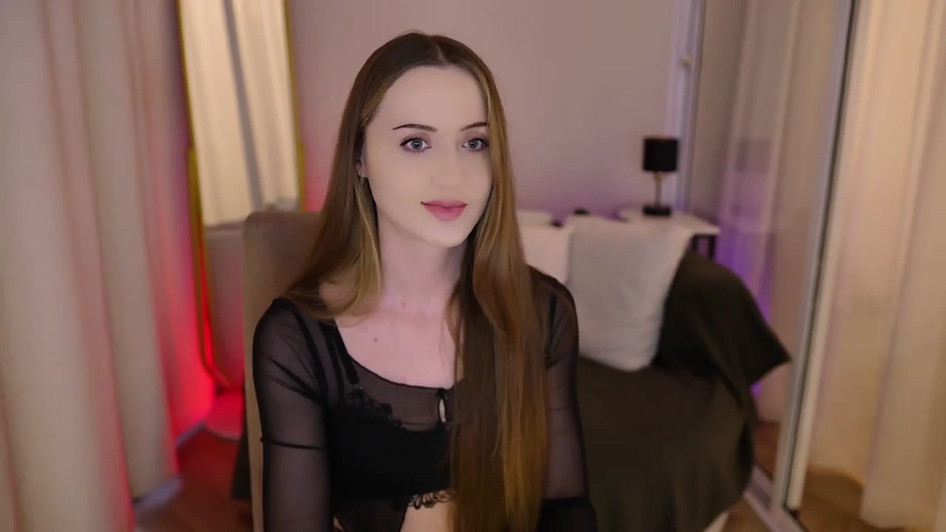Gallery image thumbnail from Innocent_Soul's myfreecams stream on, 06/29/2025, 17:12 image 5 of 20