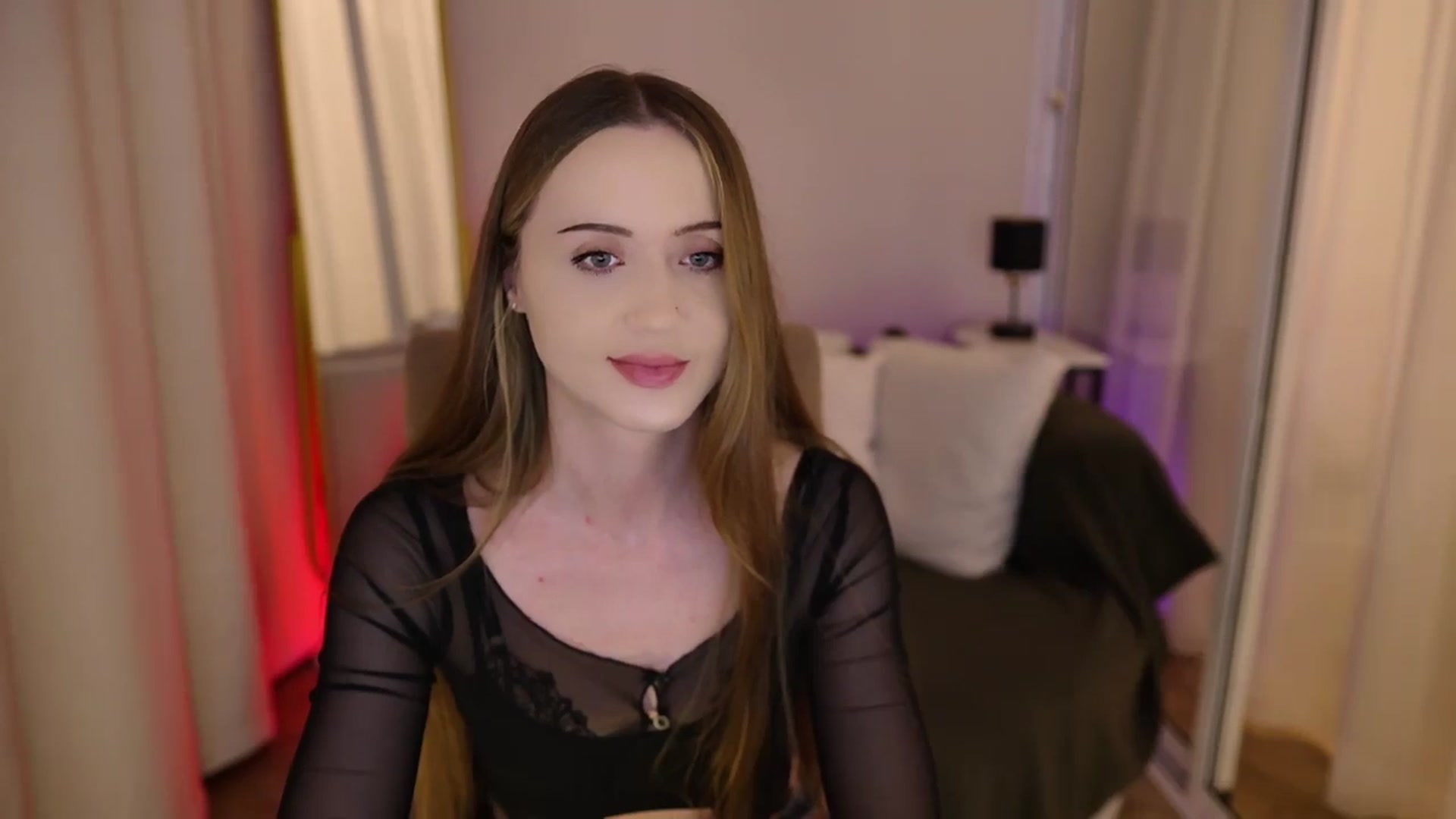 Gallery image thumbnail from Innocent_Soul's myfreecams stream on, 06/29/2025, 19:44 image 6 of 20