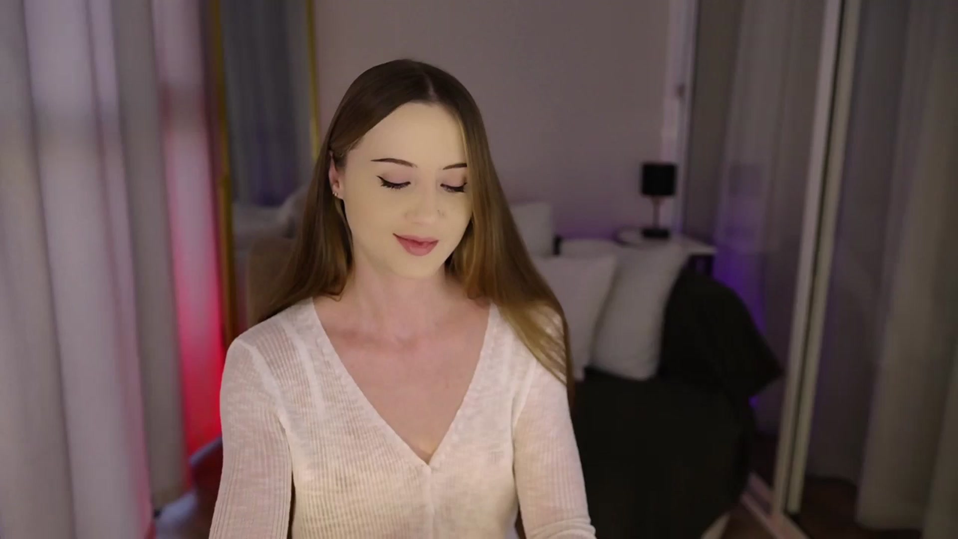 Gallery image thumbnail from Innocent_Soul's myfreecams stream on, 07/04/2025, 19:24 image 1 of 20