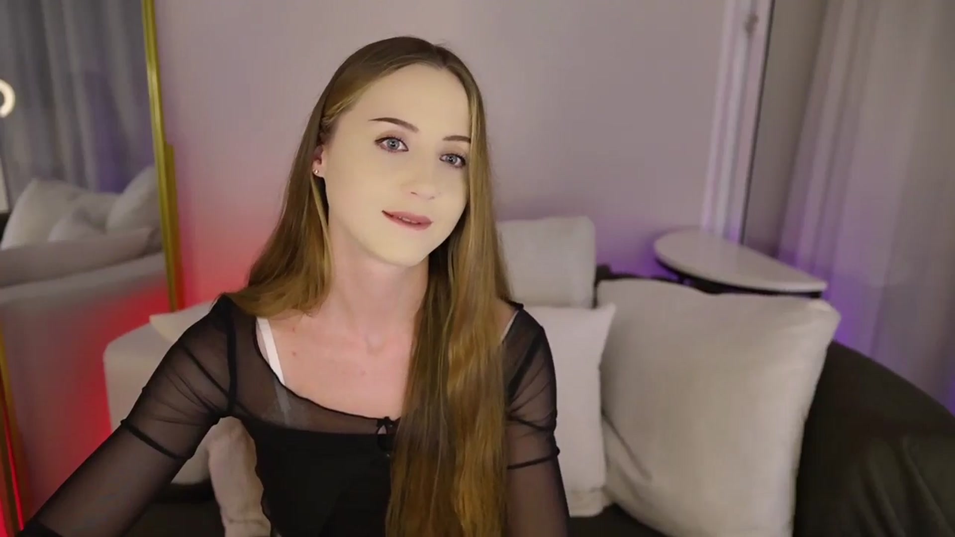 Gallery image thumbnail from Innocent_Soul's myfreecams stream on, 07/29/2025, 17:19 image 3 of 20
