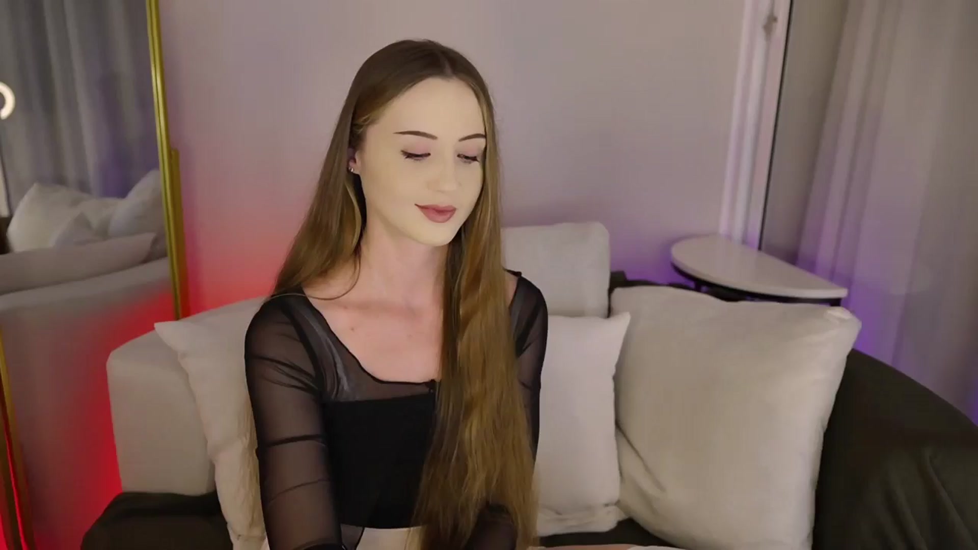 Gallery image thumbnail from Innocent_Soul's myfreecams stream on, 07/29/2025, 17:19 image 9 of 20