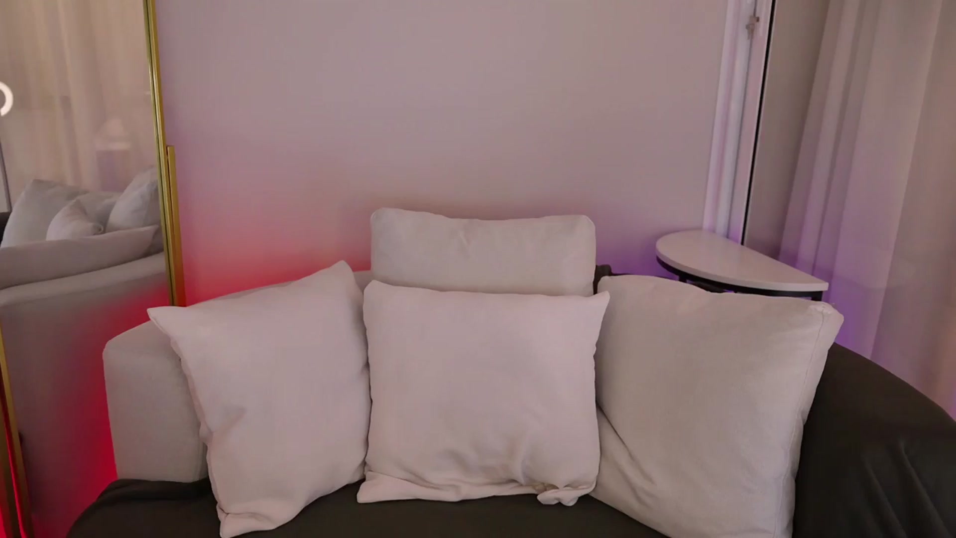 Gallery image thumbnail from Innocent_Soul's myfreecams stream on, 07/29/2025, 17:19 image 14 of 20