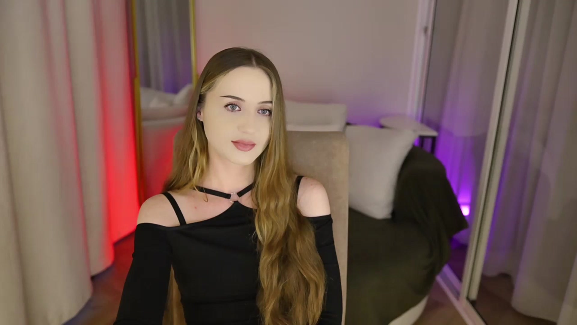 Gallery image thumbnail from Innocent_Soul's myfreecams stream on, 07/30/2025, 17:02 image 20 of 20