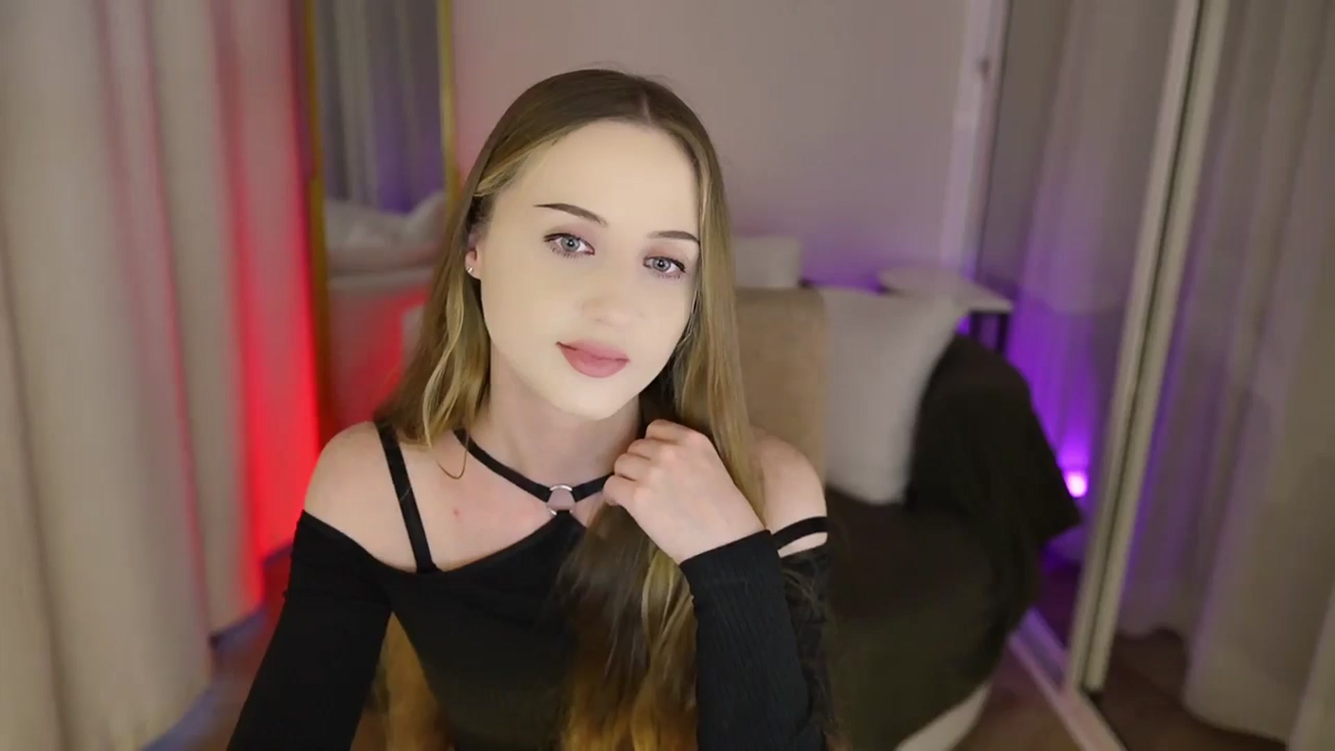 Gallery image thumbnail from Innocent_Soul's myfreecams stream on, 07/30/2025, 17:02 image 11 of 20