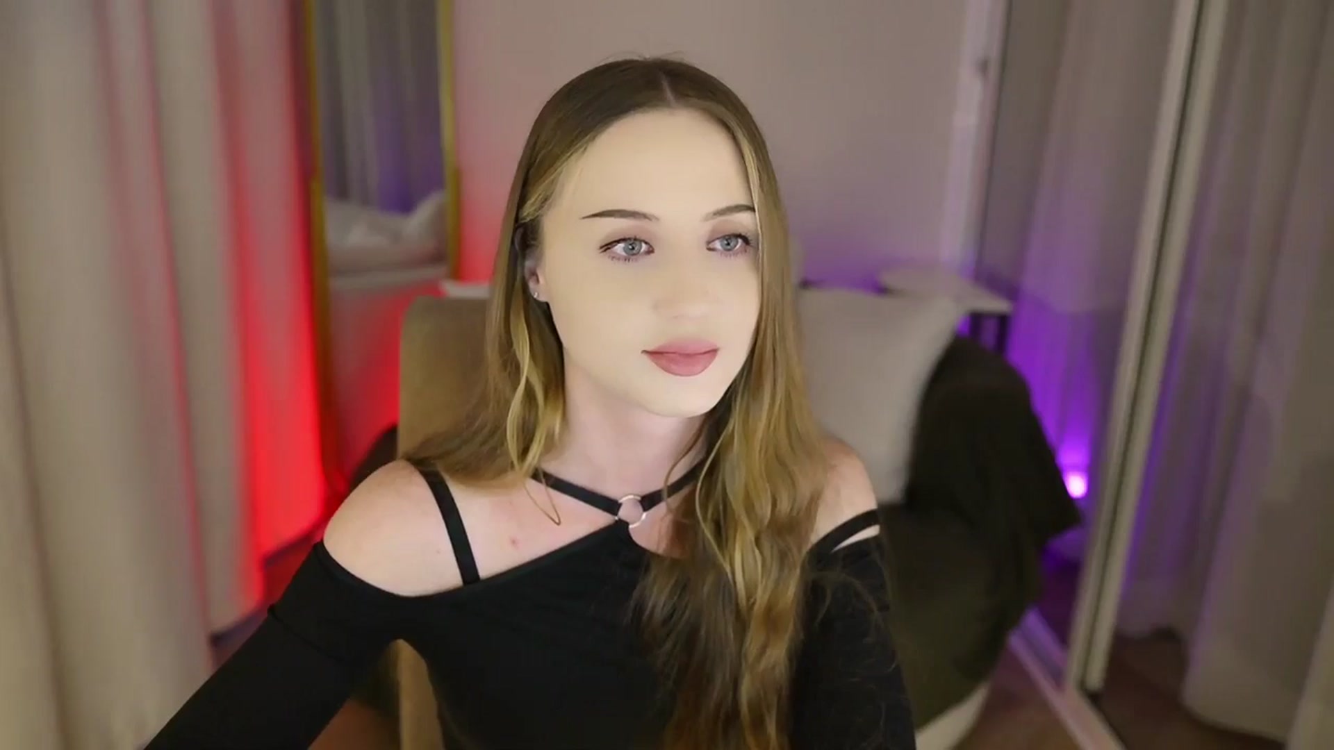 Gallery image thumbnail from Innocent_Soul's myfreecams stream on, 07/30/2025, 17:02 image 18 of 20