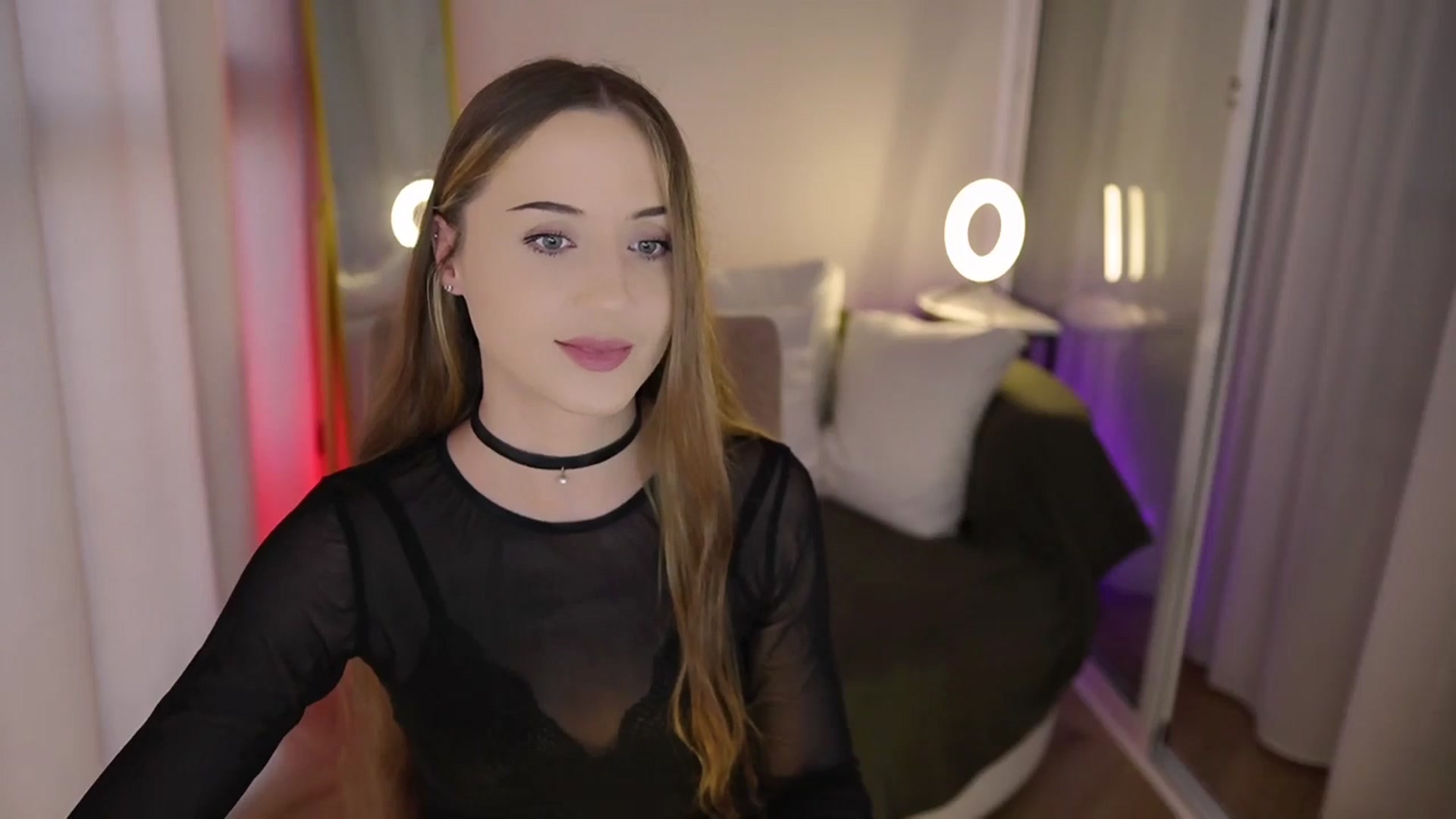 Gallery image thumbnail from Innocent_Soul's myfreecams stream on, 08/06/2025, 16:33 image 10 of 20
