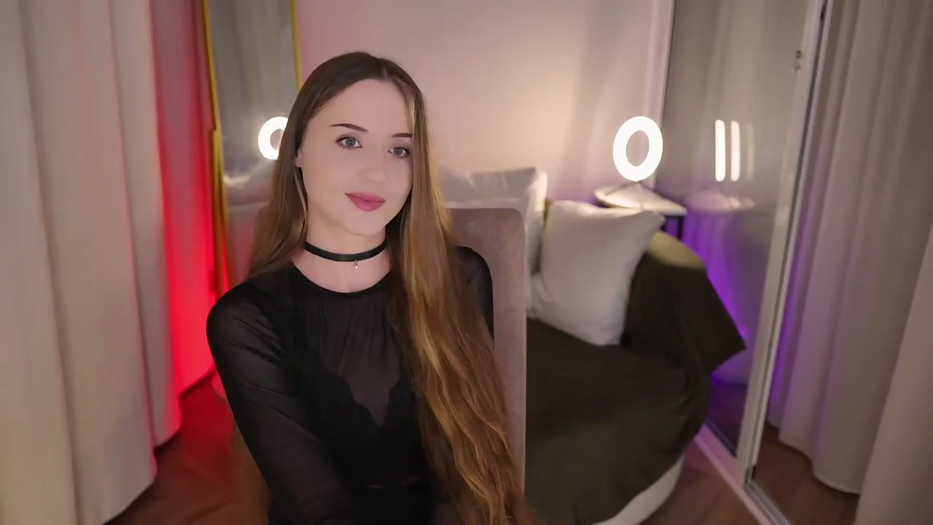 Gallery image thumbnail from Innocent_Soul's myfreecams stream on, 08/06/2025, 17:08 image 19 of 20
