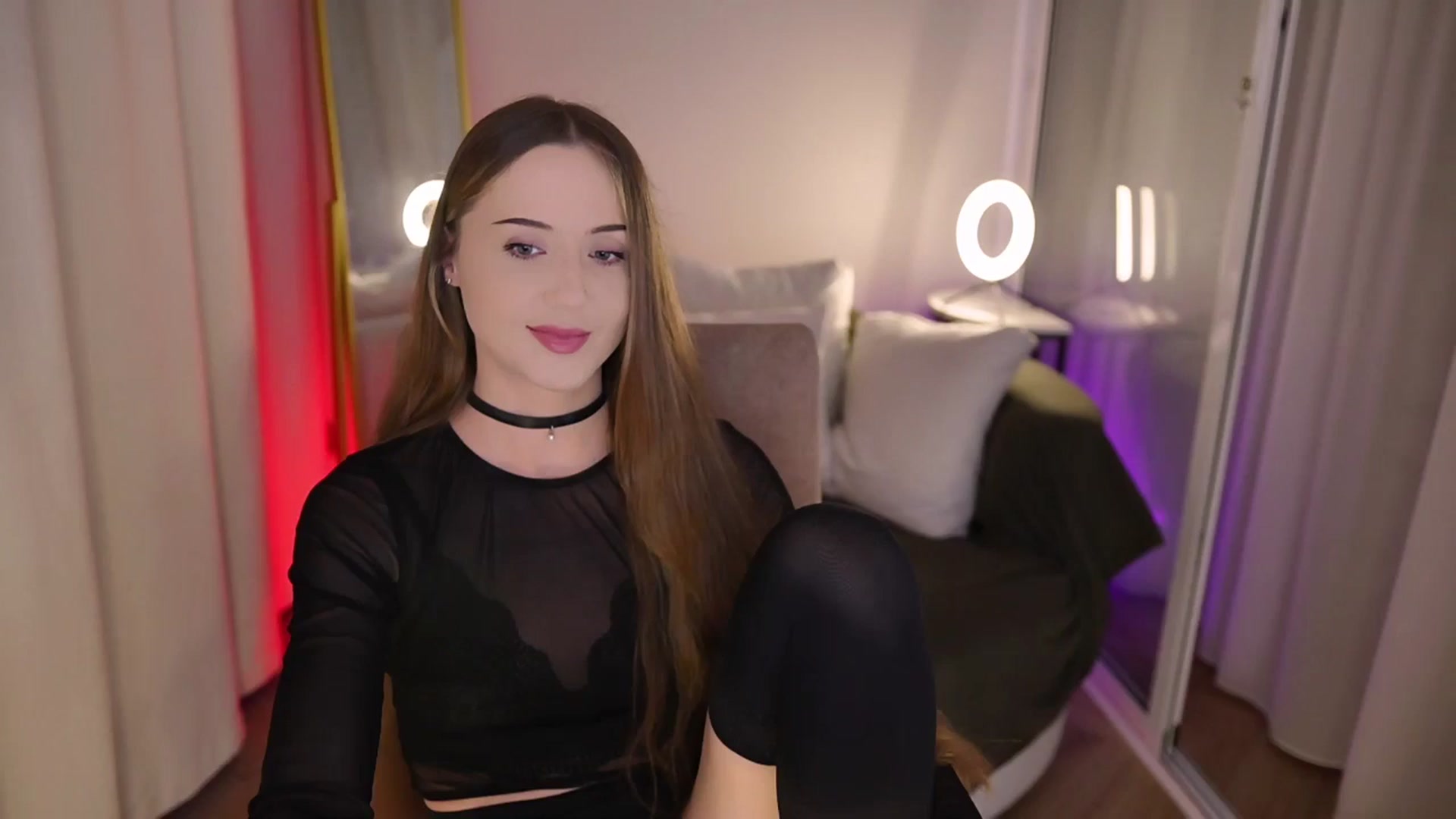 Gallery image thumbnail from Innocent_Soul's myfreecams stream on, 08/06/2025, 17:08 image 1 of 20