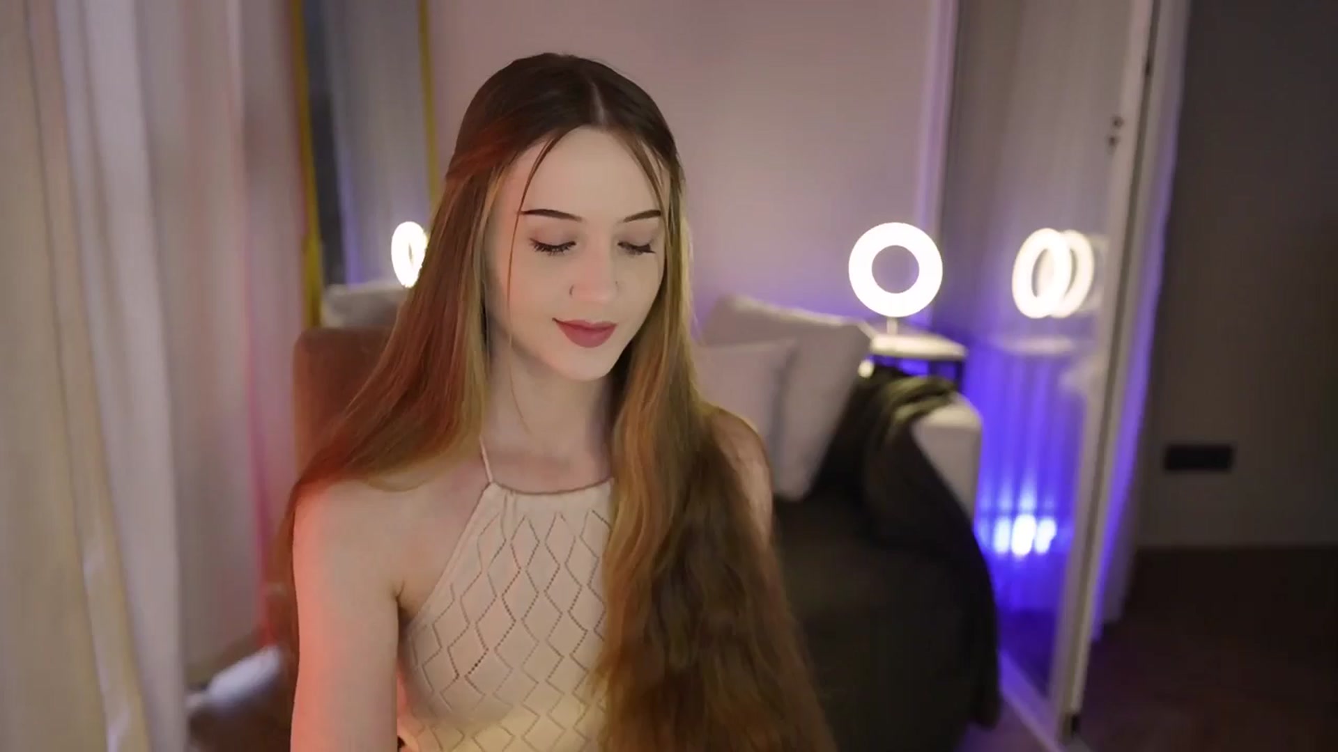 Gallery image thumbnail from Innocent_Soul's myfreecams stream on, 09/05/2025, 14:47 image 2 of 20