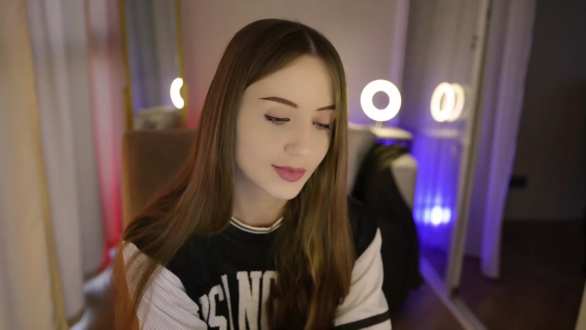 Gallery image thumbnail from Innocent_Soul's myfreecams stream on, 09/09/2025, 15:09 image 10 of 20