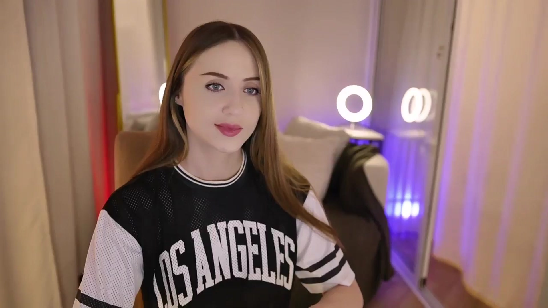 Gallery image thumbnail from Innocent_Soul's myfreecams stream on, 09/09/2025, 18:38 image 14 of 20