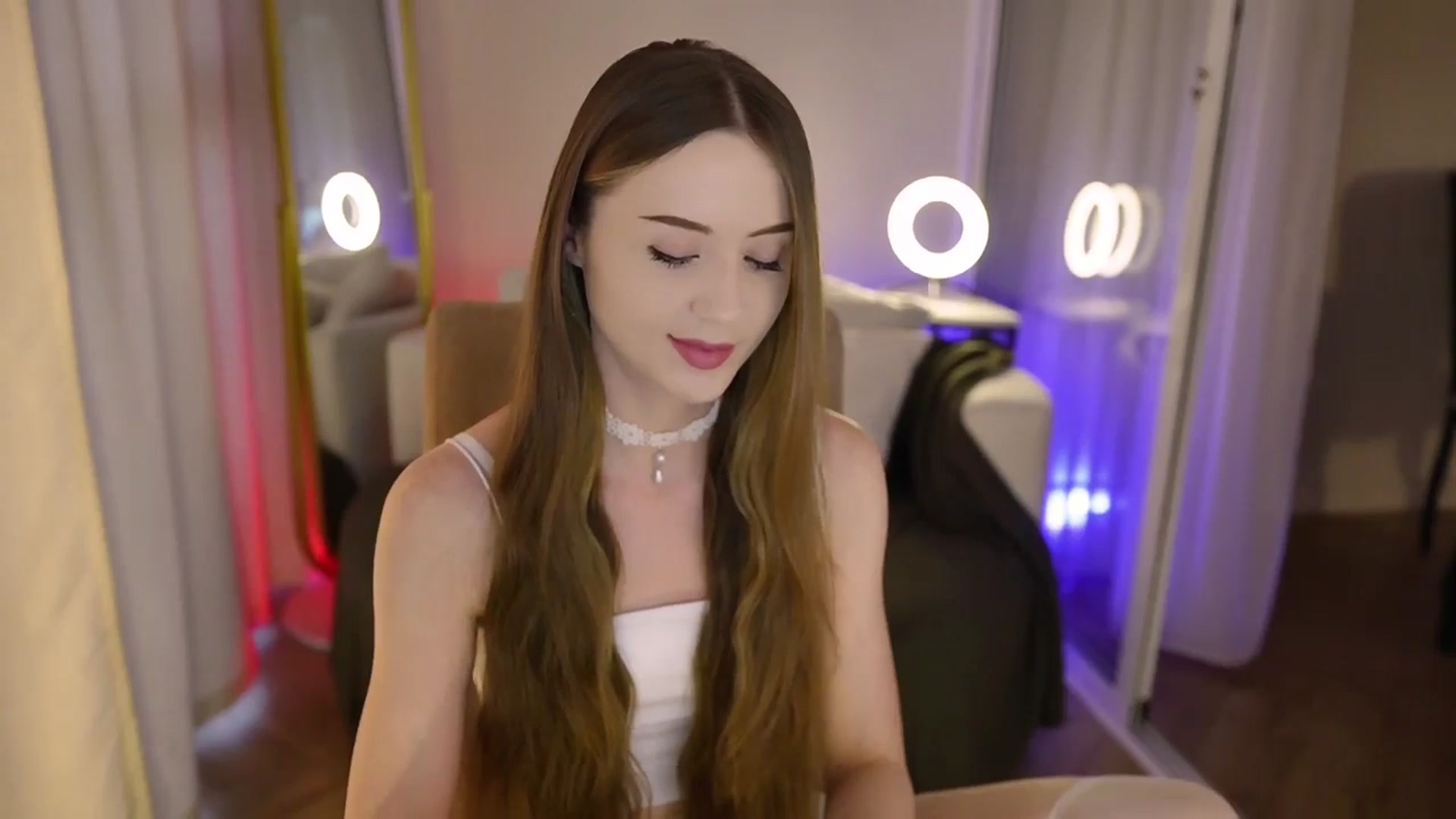 Gallery image thumbnail from Innocent_Soul's myfreecams stream on, 09/10/2025, 17:54 image 3 of 20