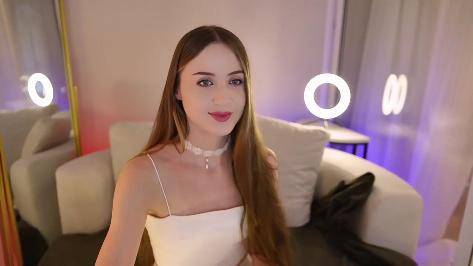 Gallery image thumbnail from Innocent_Soul's myfreecams stream on, 09/10/2025, 19:56 image 20 of 20