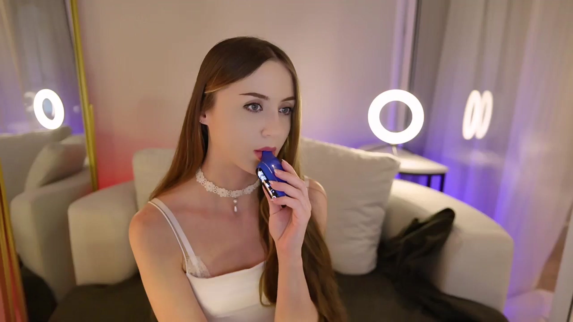 Gallery image thumbnail from Innocent_Soul's myfreecams stream on, 09/10/2025, 19:56 image 4 of 20