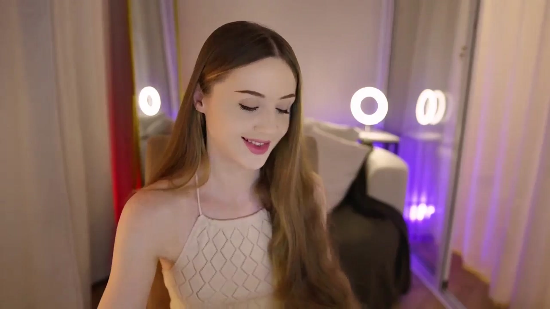 Gallery image thumbnail from Innocent_Soul's myfreecams stream on, 09/13/2025, 16:59 image 10 of 20