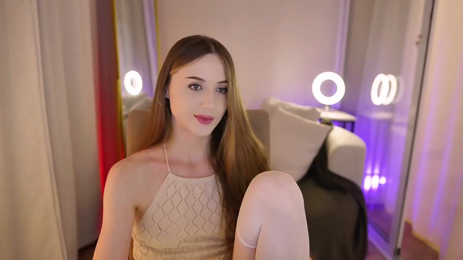 Gallery image thumbnail from Innocent_Soul's myfreecams stream on, 09/13/2025, 19:54 image 12 of 20