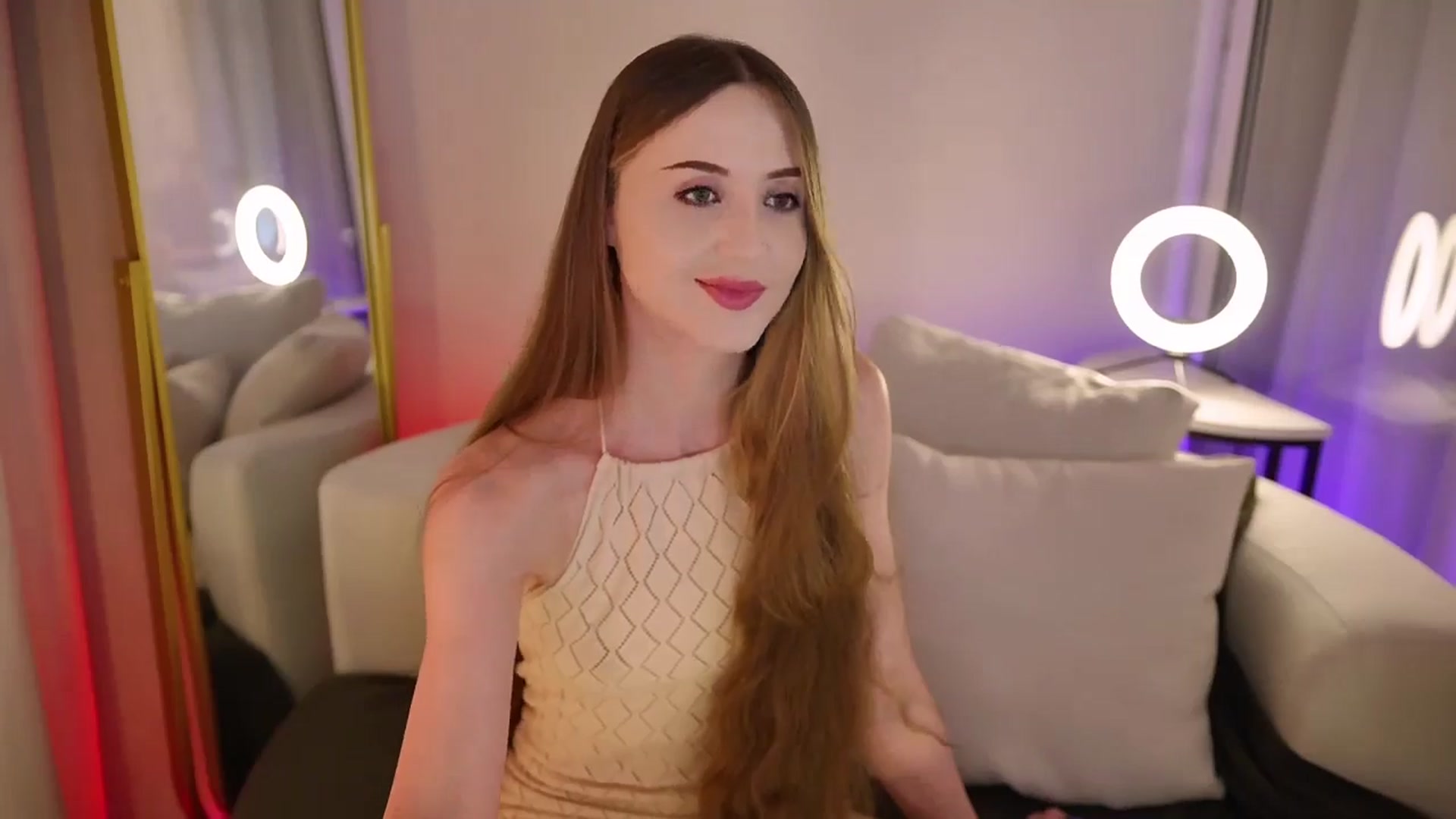 Gallery image thumbnail from Innocent_Soul's myfreecams stream on, 09/13/2025, 20:38 image 16 of 20